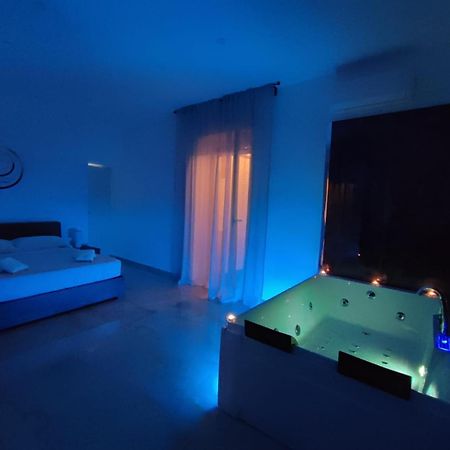 Da Tonino Luxury Apartments เนเปิลส์ ภายนอก รูปภาพ