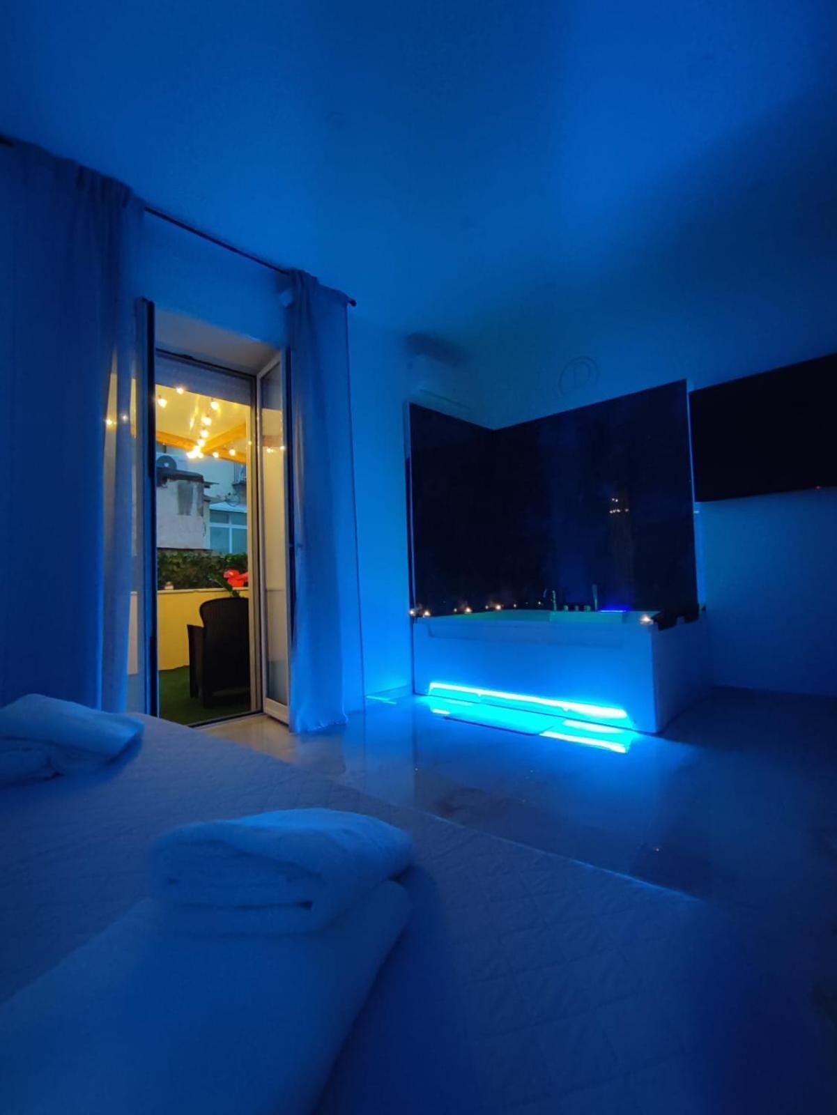 Da Tonino Luxury Apartments เนเปิลส์ ภายนอก รูปภาพ