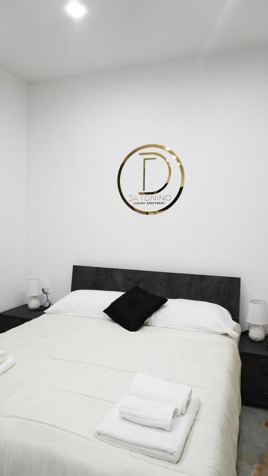 Da Tonino Luxury Apartments เนเปิลส์ ภายนอก รูปภาพ